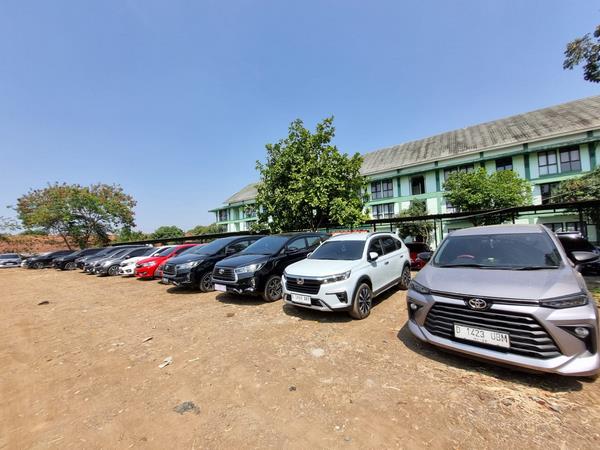galeri kacong rent car (2)